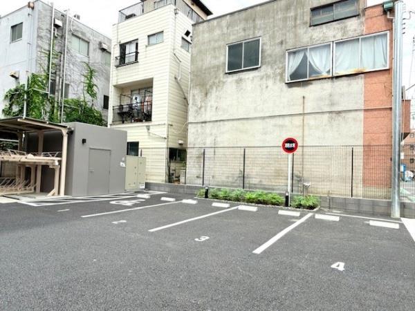 アジールコート町屋12階 駐車場