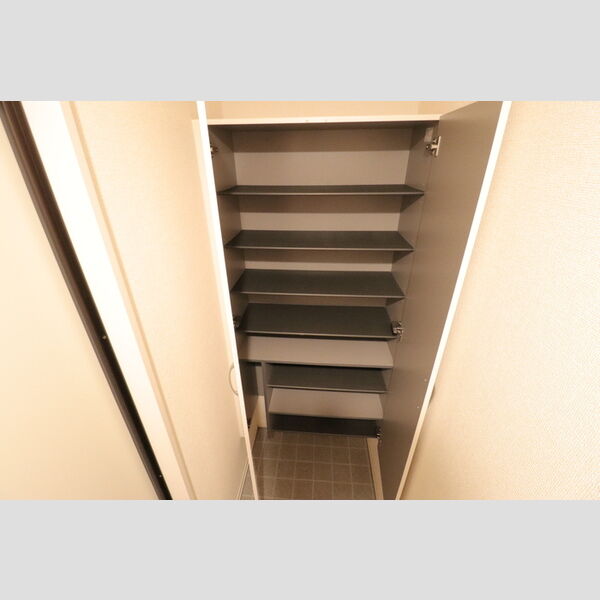 メゾンK シューズボックス