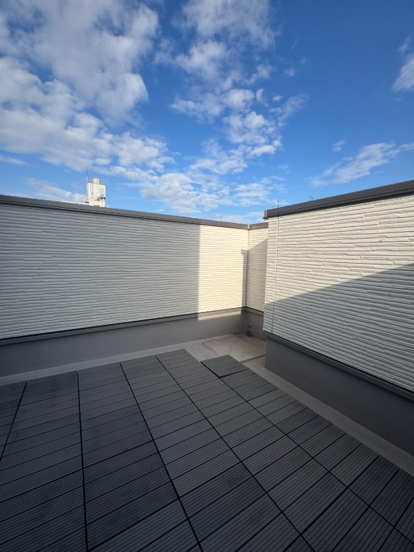 千駄ヶ谷5丁目戸建て バルコニー