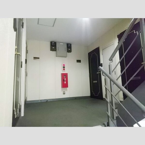 フルリール 共用廊下