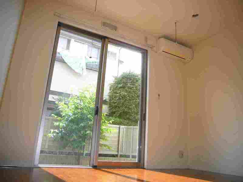 ＡＵＢＥ リビング