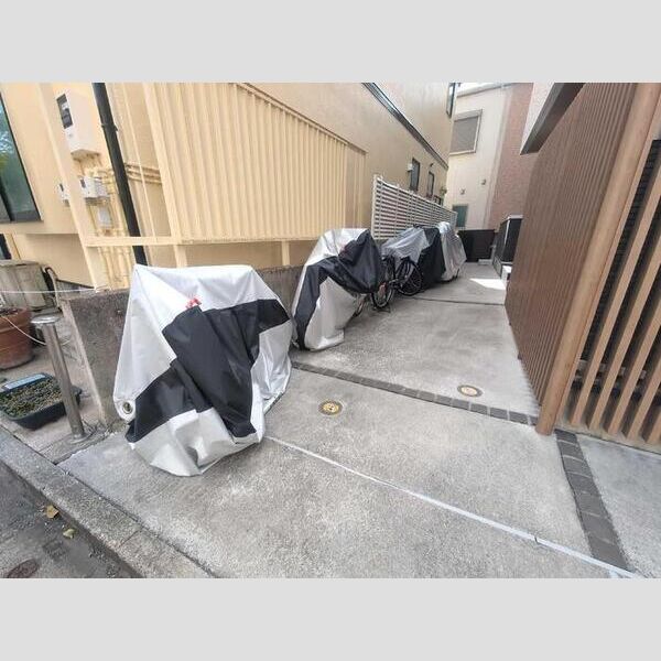 エスペランサ蒲田 駐輪場