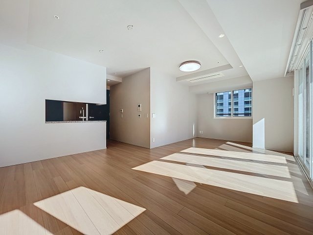 ザ・パークハウス　新宿タワー14階 リビング