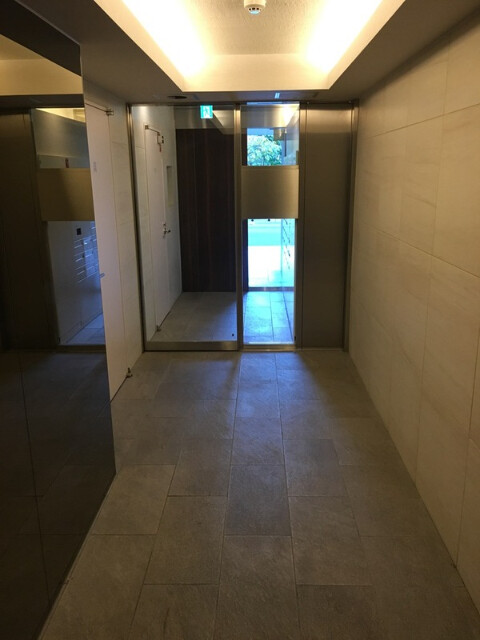 レガリス門前仲町パークサイド1階 エントランス