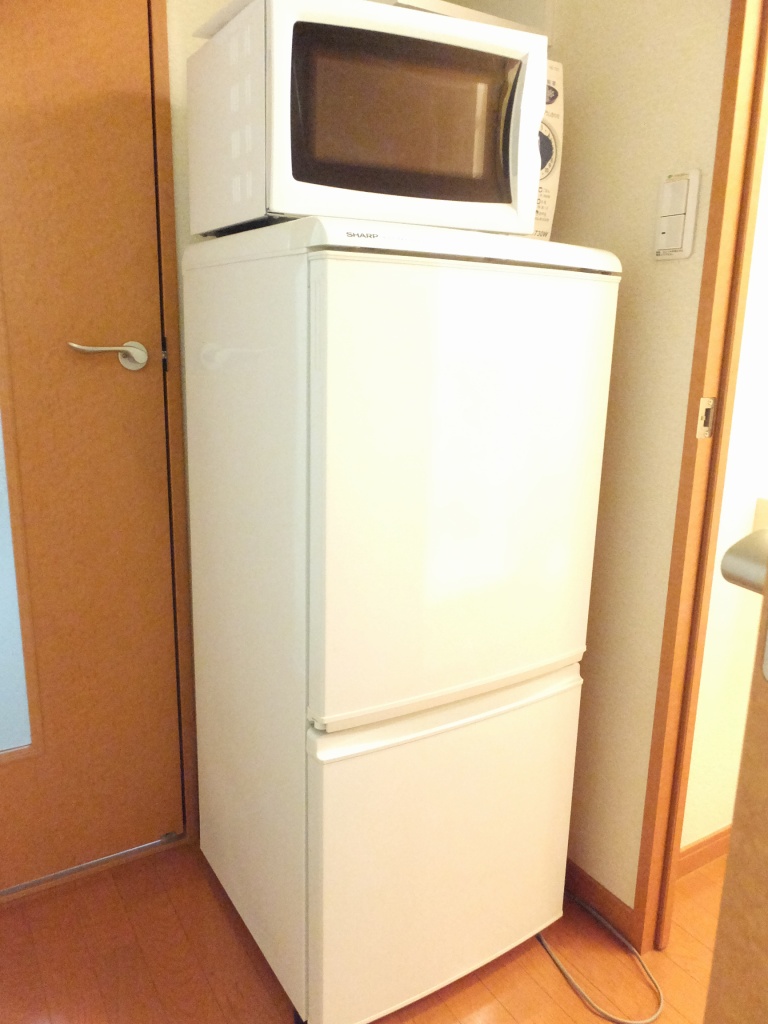 レオパレスプロミネンス103号室 大型家電設置済み