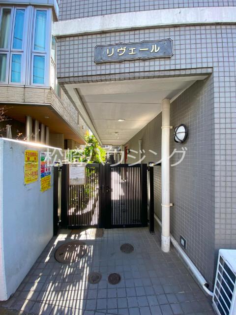 リヴェール5階 エントランス