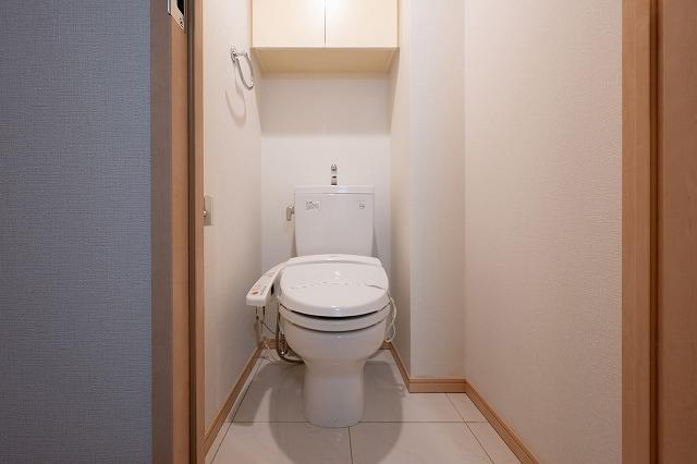 コンシェリア新橋7階 トイレ