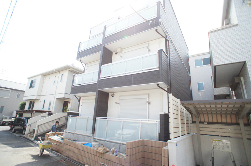 リブリ・Tバレルの外観画像