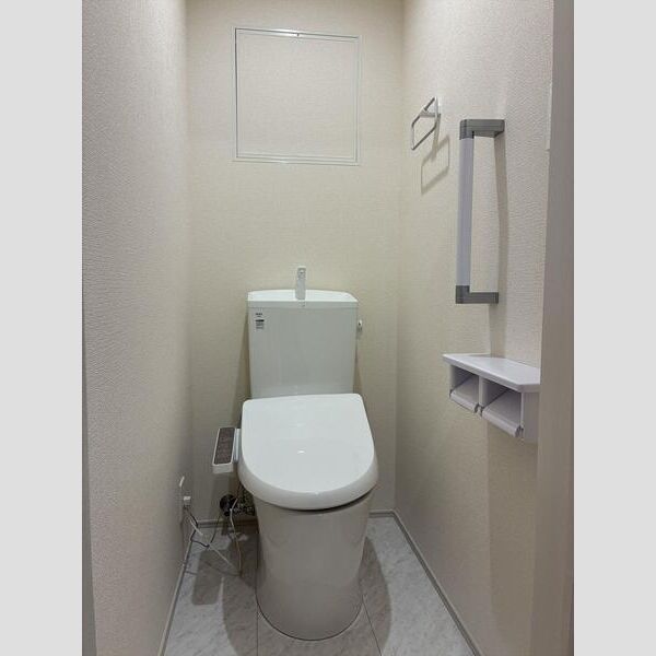 リーブルファイン川口上青木西201号室 トイレ