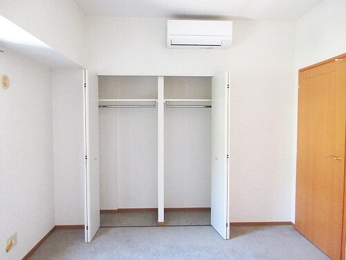 グランドステージ海岸通り3階 洋室（約7.0畳）収納