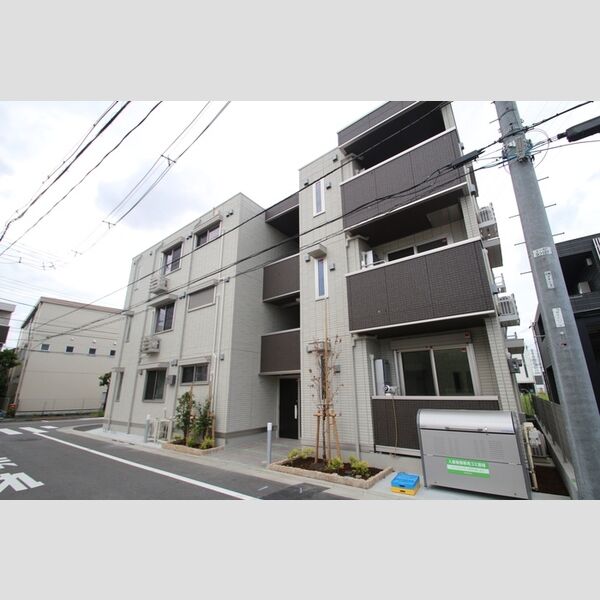 グラナーデ六町Ⅱ203号室 外観