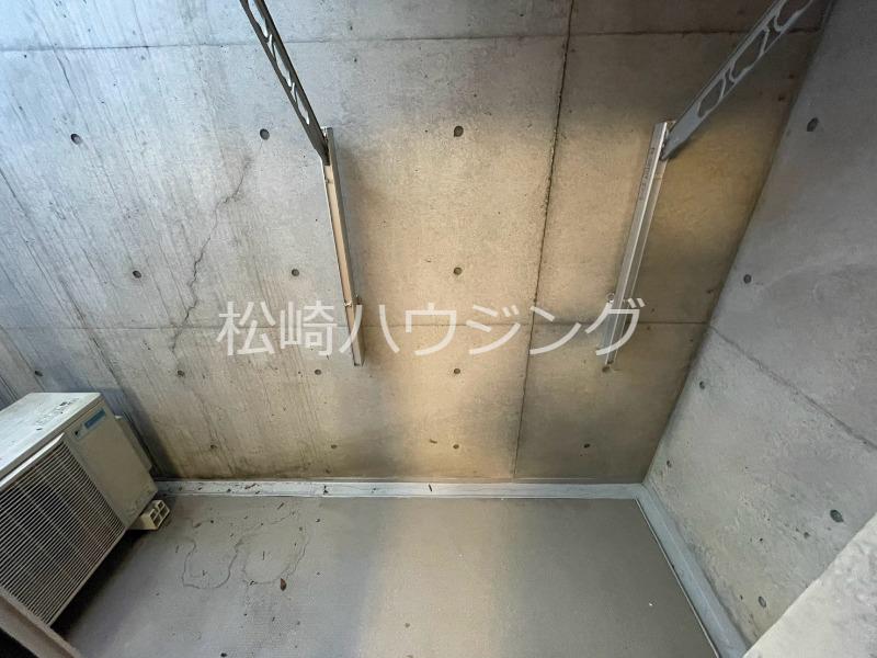 Dacha1階 バルコニー
