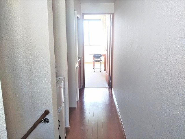 レオパレスメルベーユ104号室 寝室