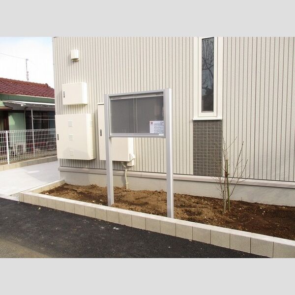 D-ROOM West エントランス