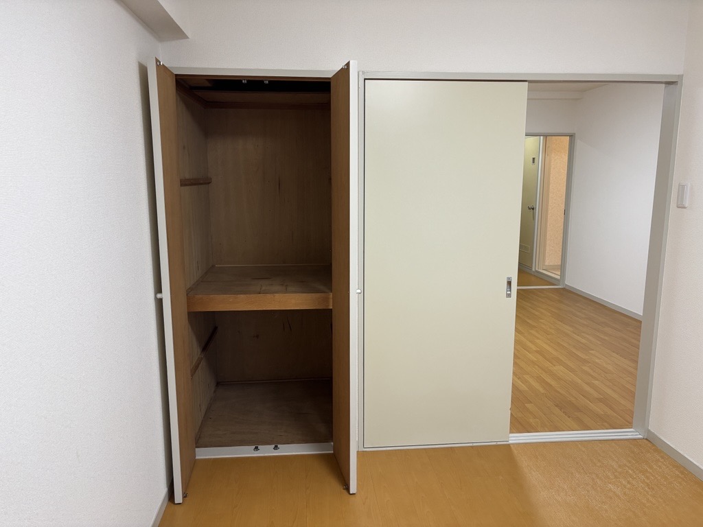 サンパレスＣＡ田中205号室 収納