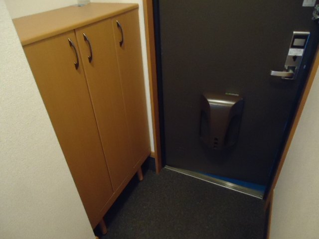 アローウェルス 玄関