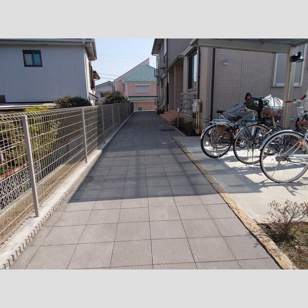 ロイヤルクレスト　Ⅲ202号室 通路