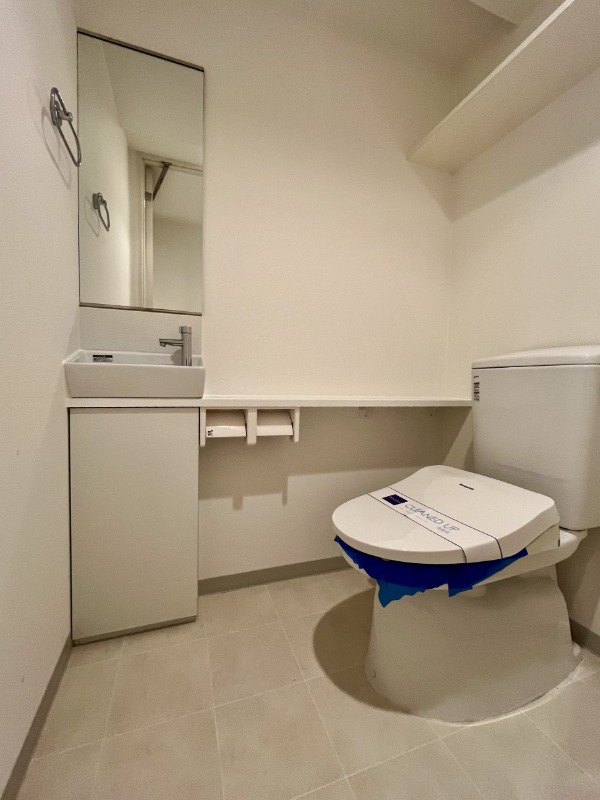 レジディア白金高輪1階 トイレ