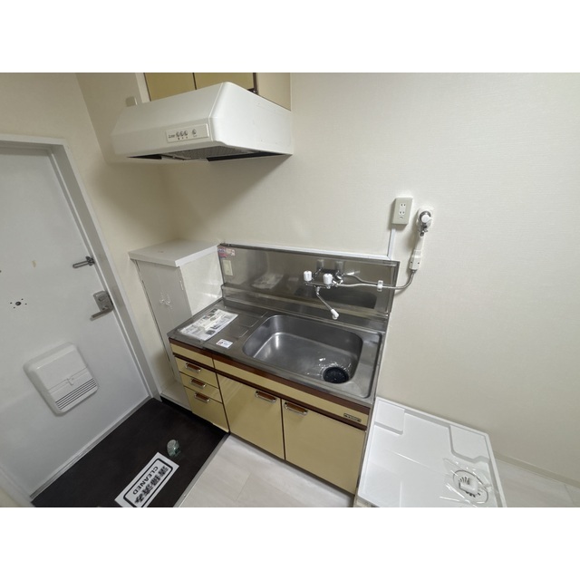 サンロイヤル武蔵野102号室 キッチン