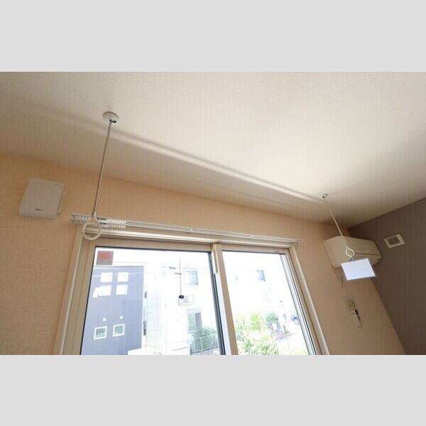 アヴニール101号室 室内物干し