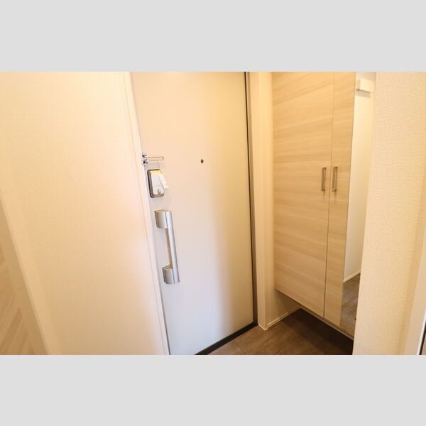 D-ROOM蘇我203号室 玄関