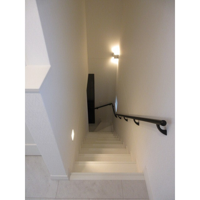 シュシュ中野坂上 内観