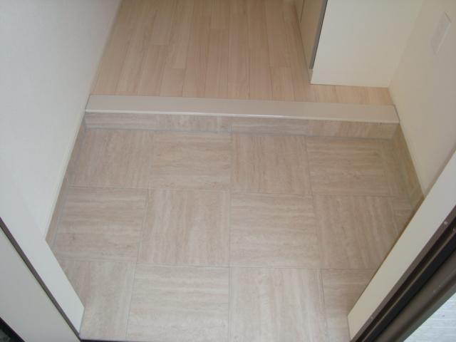 ラ・ルーチェ 玄関