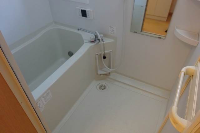 エーリS・A・S ※別部屋参考写真