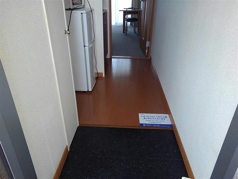 レオパレスヴィラ銚子 玄関