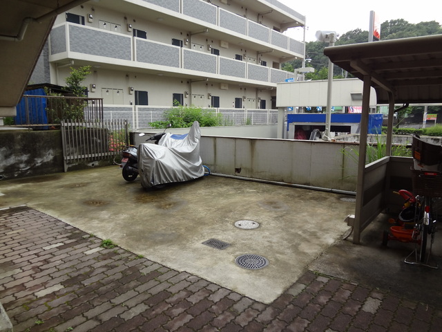 クイーンベル0202号室 外観3