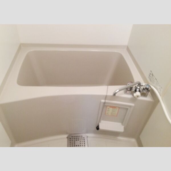 ソレーユ・トレビナ201号室 201号室　浴室