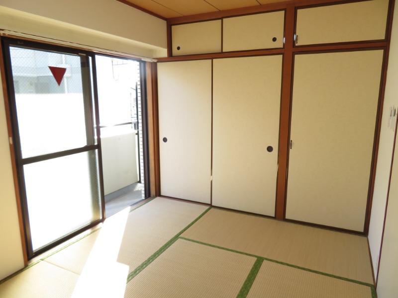 ひまわりガーデン本八幡 内観