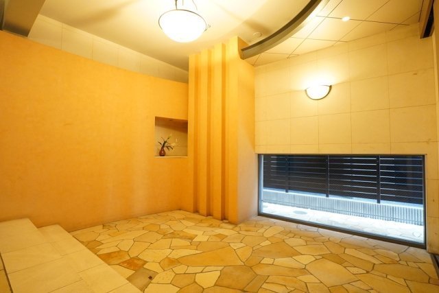 プラトー神宮前1階 エントランス