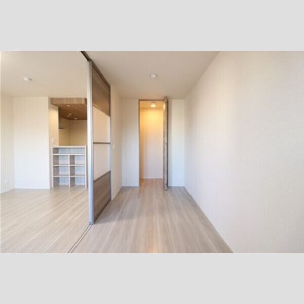 Noble Ferro　B棟203号室 洋室5帖