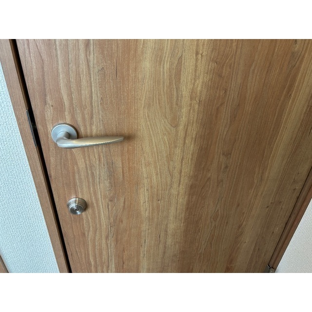 スターコートⅡ201号室 玄関