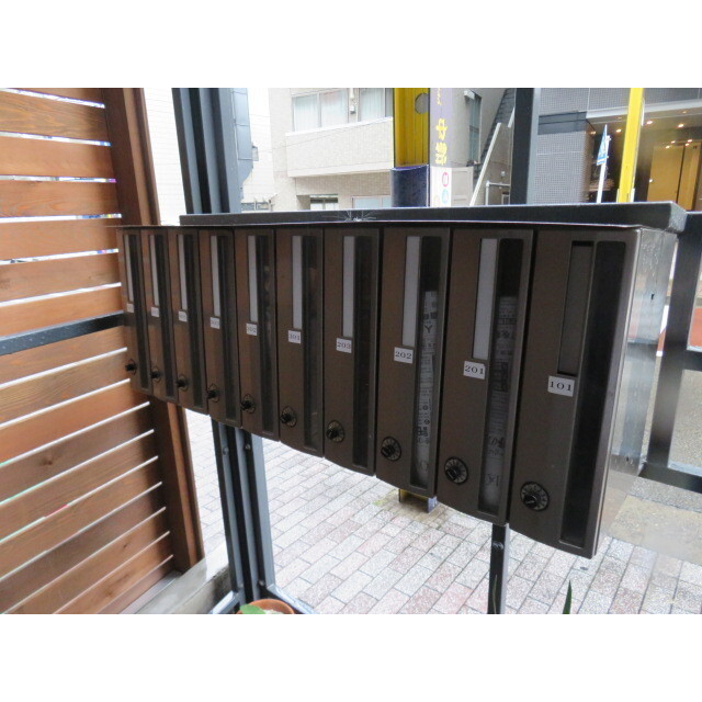 レザン 郵便ポスト