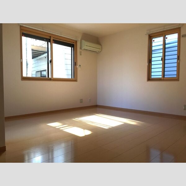 イスタナ・リア リビング