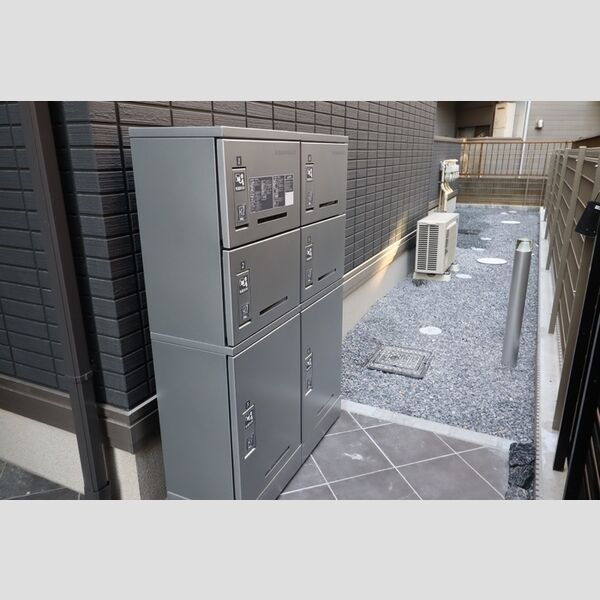 D-SOLACE幕張本郷1丁目201号室 宅配ボックス