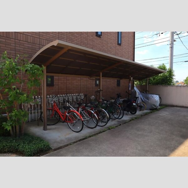 バンゴサン大宮305号室 駐輪場