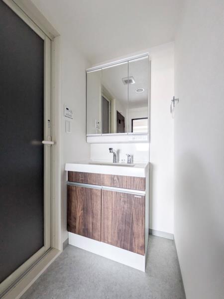 ＩＳＭ石神井公園8階 同建物別部屋の参考画像