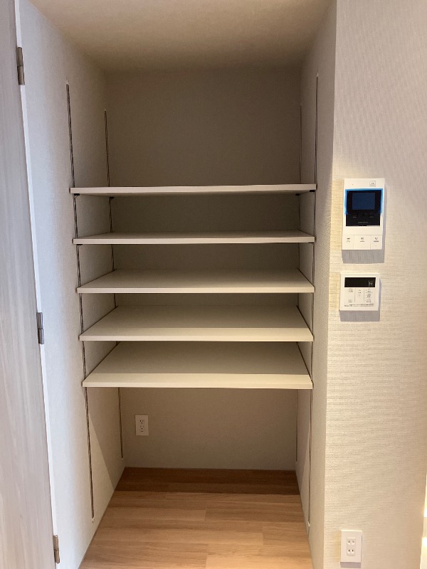 LEGALAND桜新町1階 収納