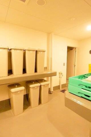 PREMIUM CUBE 池袋要町2階 外観