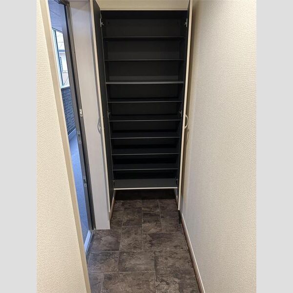 リーブルファイン船橋栄町202号室 収納