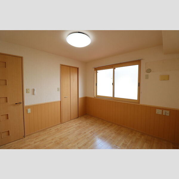 バニュルス　Ⅰ・Ⅱ・ⅢⅡ103号室 洋室