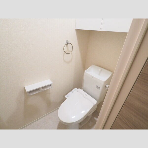 ウェルデンスD-stay　A106号室 トイレ