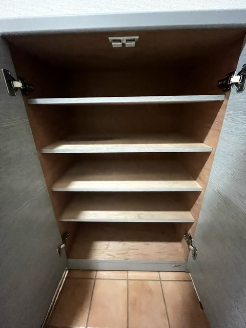 Ｂｉｇ　Ｔｈｒｏｕｇｈ 収納