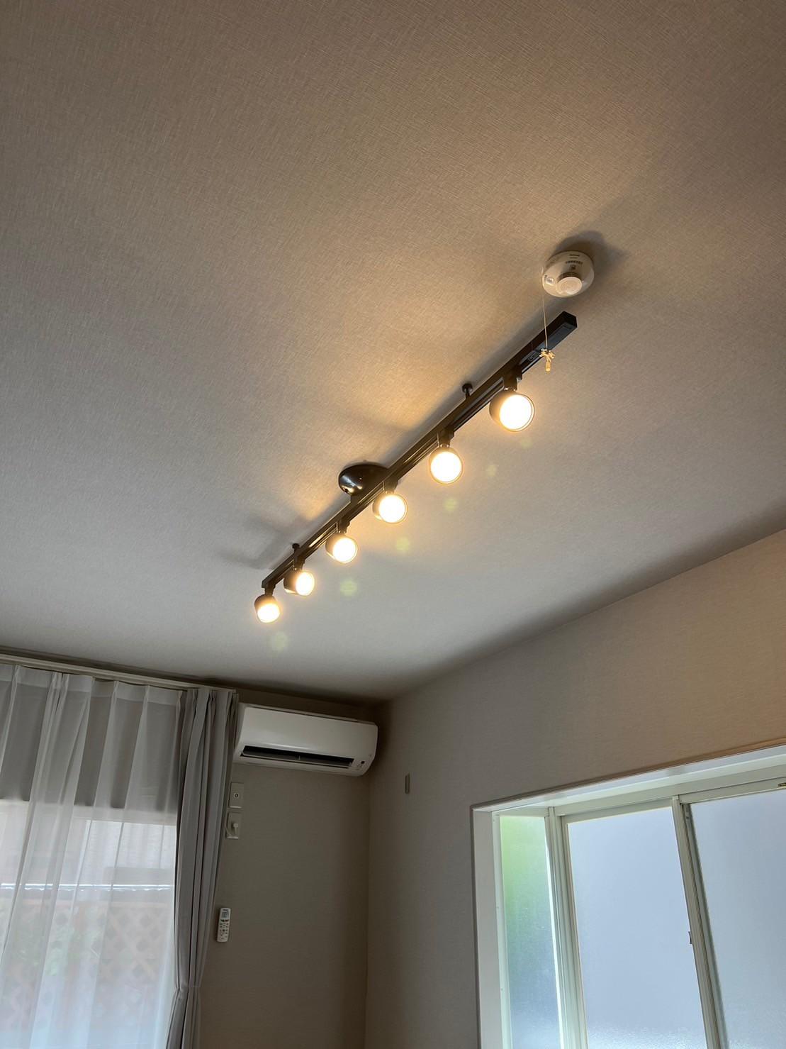 ヴィラクレイン おしゃれなダクトスタイル照明は備え付けです