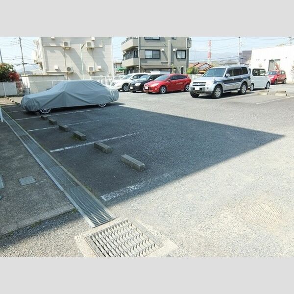 ビューテラス 駐車場