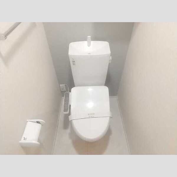 メゾン・ノアールロッシュ101号室 トイレ