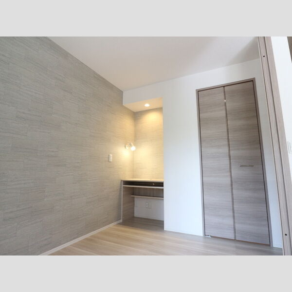 グラッサム大和101号室 洋室